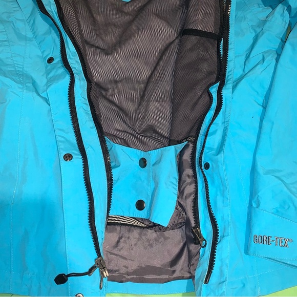 Women’s Blue North Face Summit Series Jacket - Picture 4 of 7